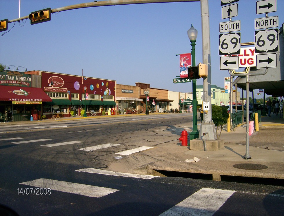 Mineola, TX: the intersection of hwy 69 and hwy 80