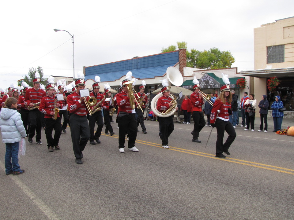 Conrad, MT: Conrad's centenial parade