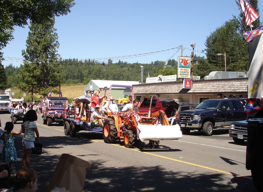 Corbett, OR 4th of July in Corbett photo, picture, image (Oregon) at