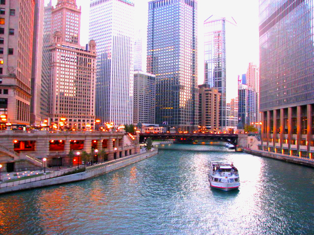 Chicago, IL: off the bridge on Michigan Ave. // Day time