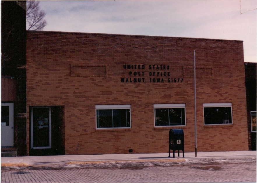 Walnut, IA: POST OFFICE