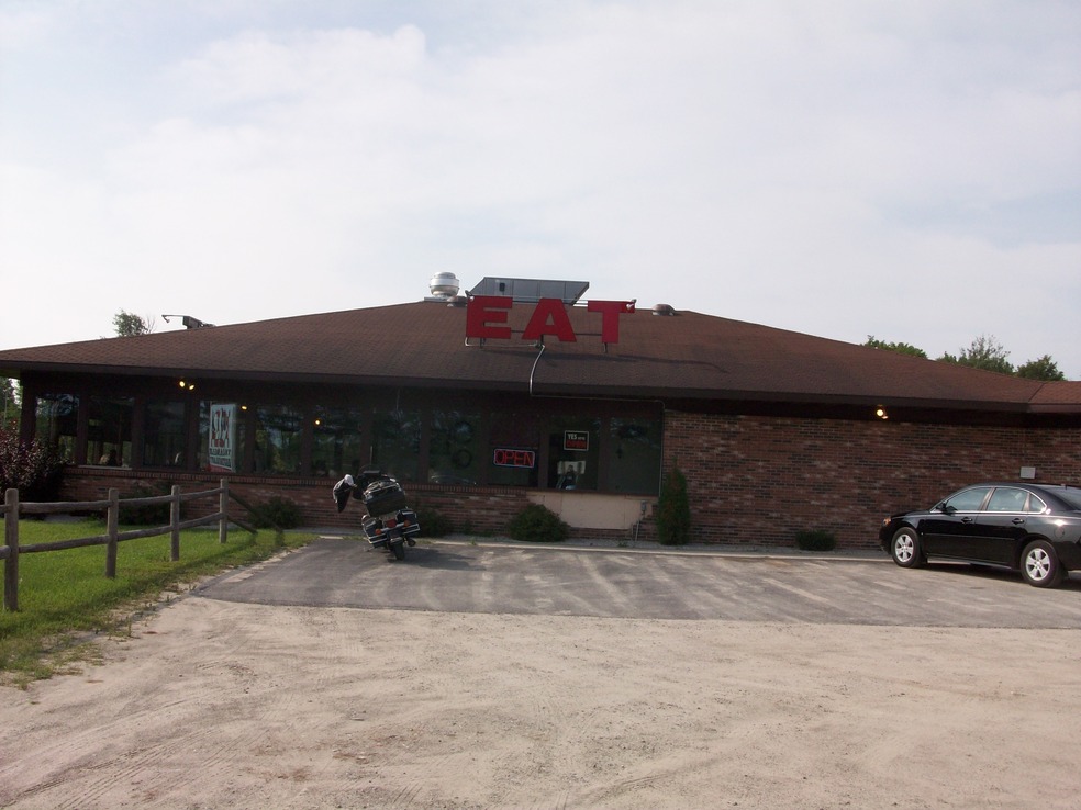 Newberry, MI: restaurant called eat