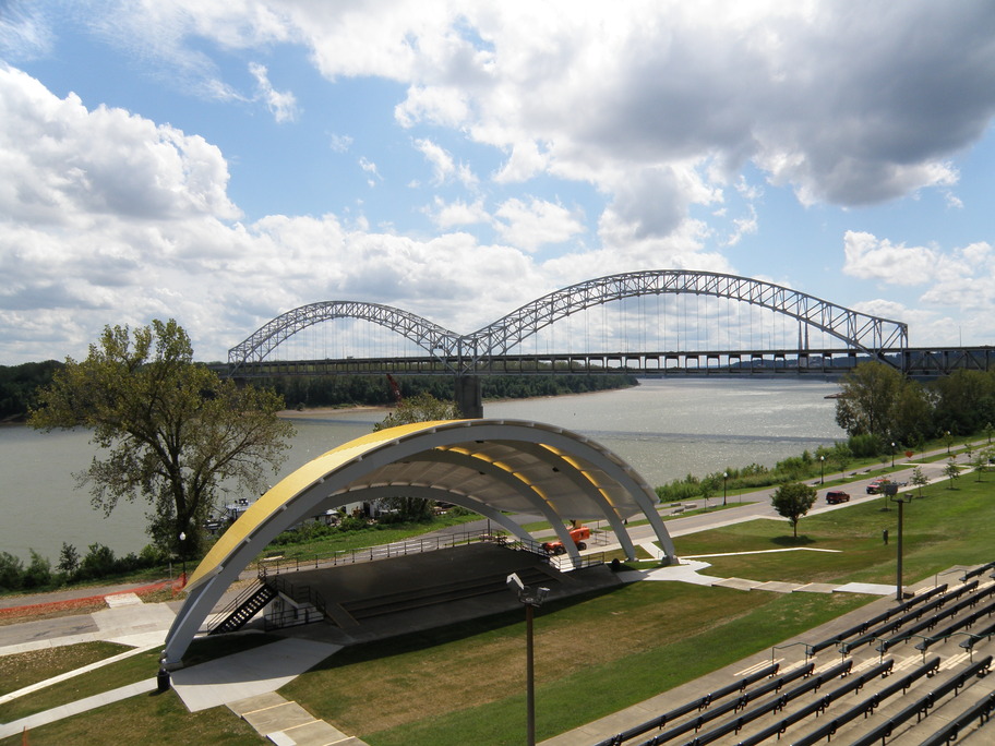 New Albany, IN: Ohio River at the foot of New Albany, Indiana