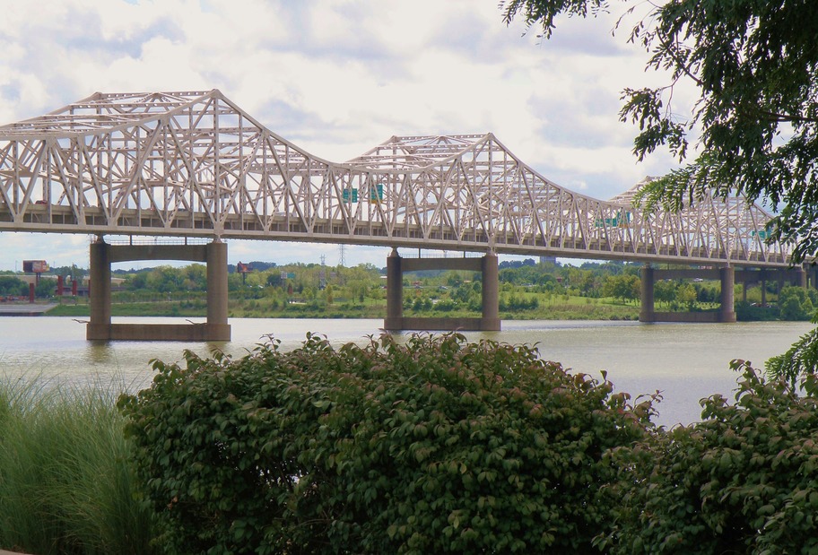 Louisville, KY: Bridge to Louisville, KY