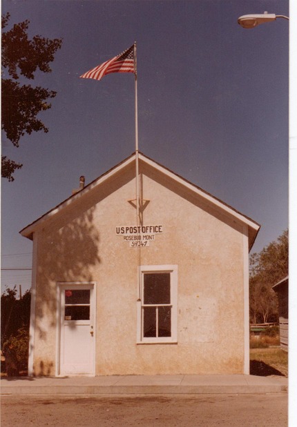 Rosebud, MT: OLD POST OFFICE