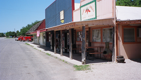 Leakey, TX: Mama Chole's restaurant in downtown Leakey. Looking north on Hwy 83.
