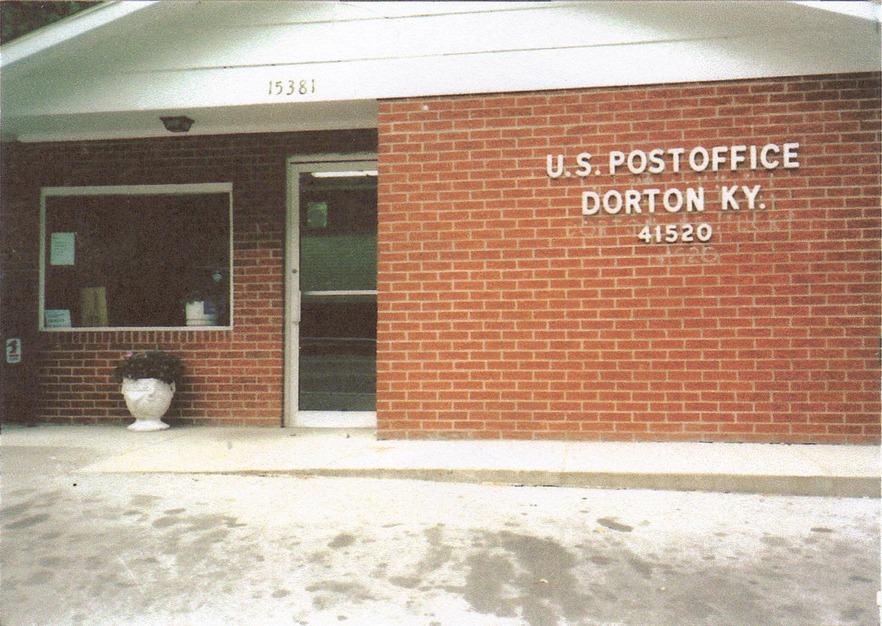 Dorton, KY POST OFFICE photo, picture, image (Kentucky) at