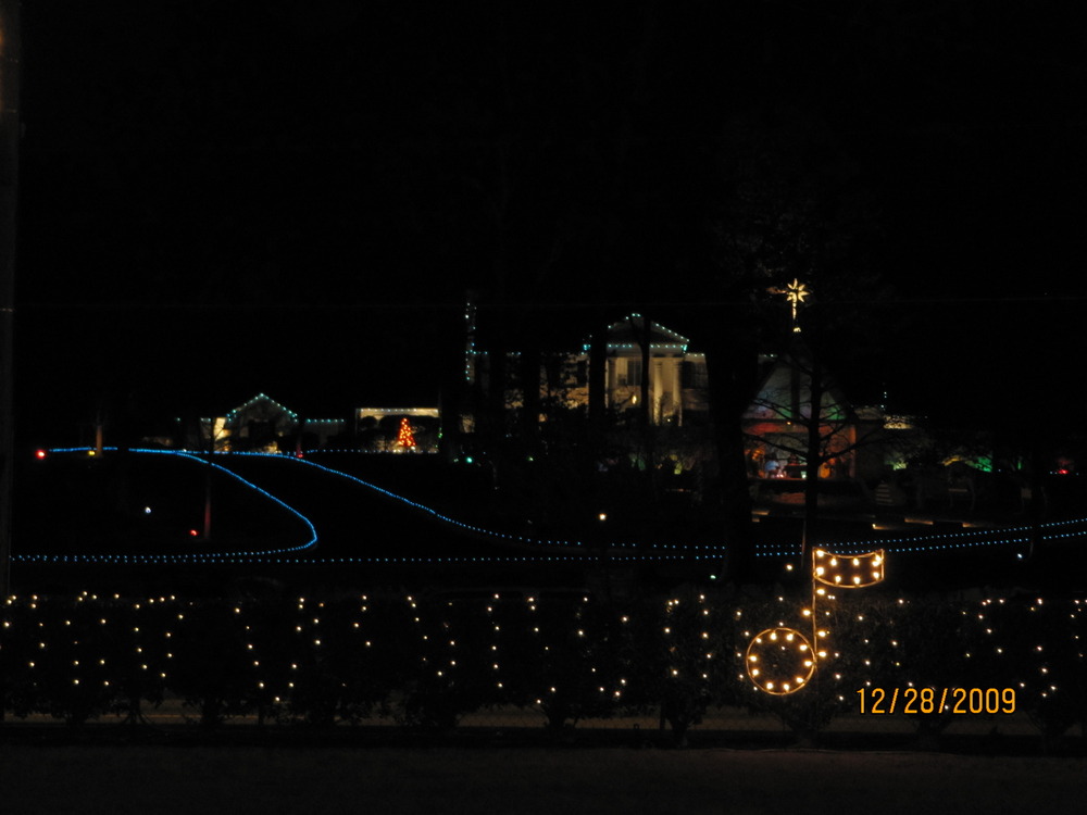Memphis, TN: Graceland @ Christmas