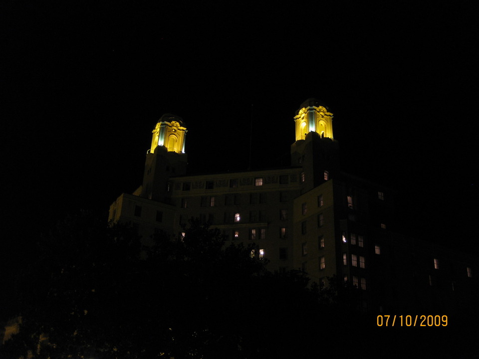 Hot Springs, AR: Arlington Hotel at night