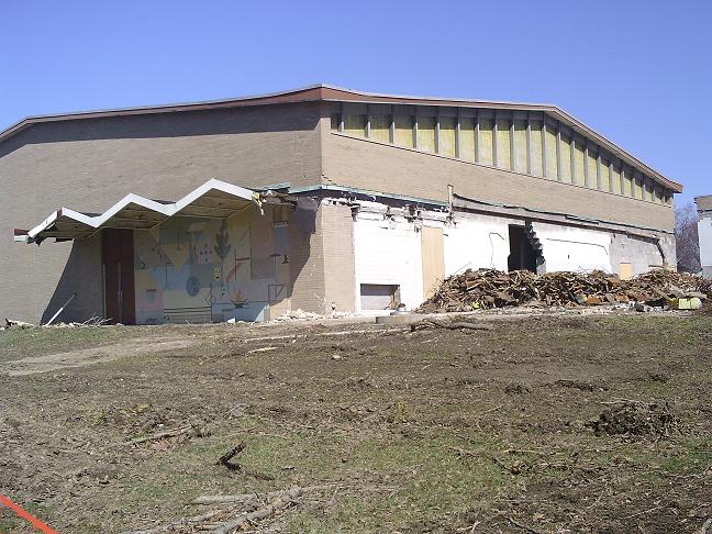 Tallmadge, OH: Demolition of the Old Tallmadge School
