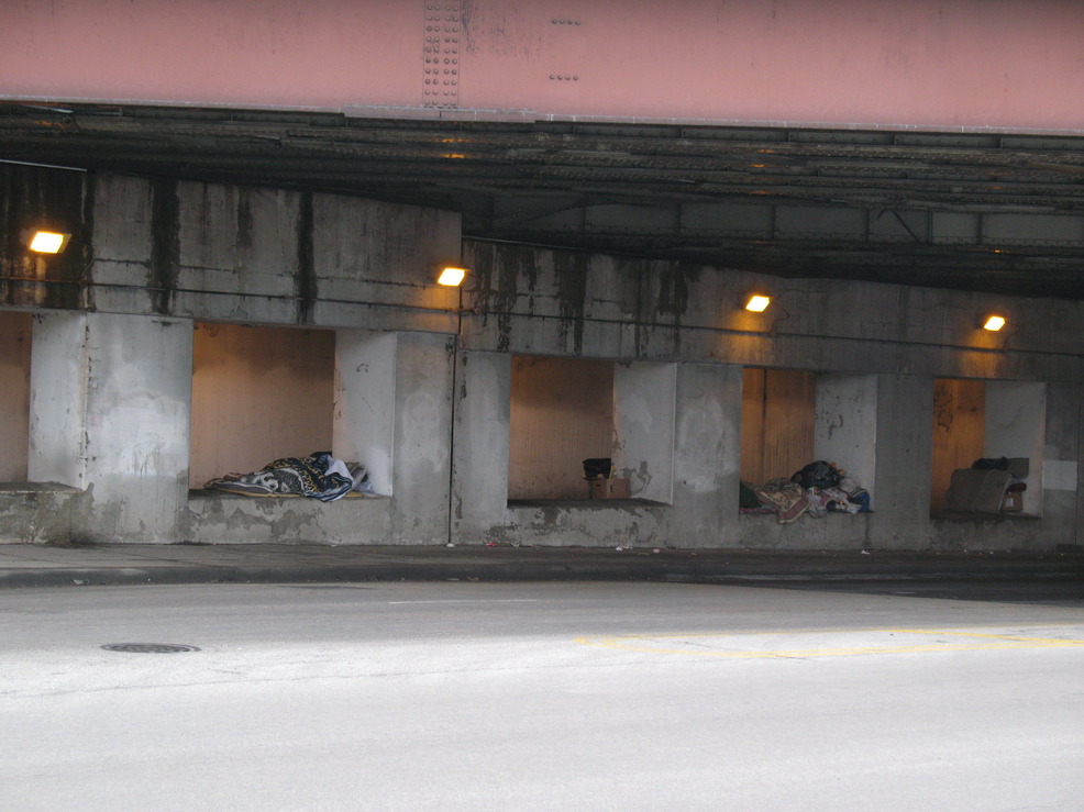 Chicago, IL: Sleeping quarters of the victims of recession / recovery?