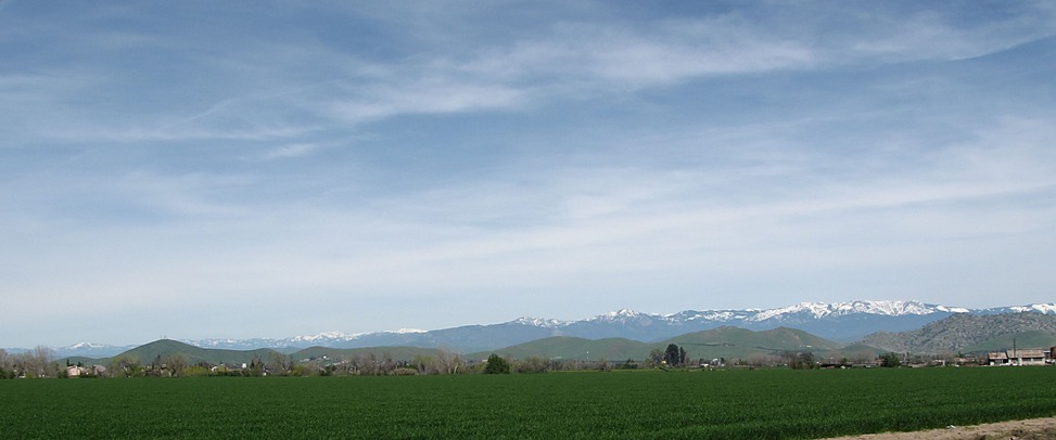 Porterville, CA: View of mountains east of Porterville, March 2010