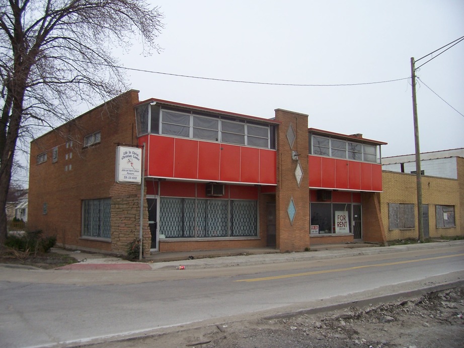 Harvey, IL: A groovy old storefront at 159th and Fisk Streets