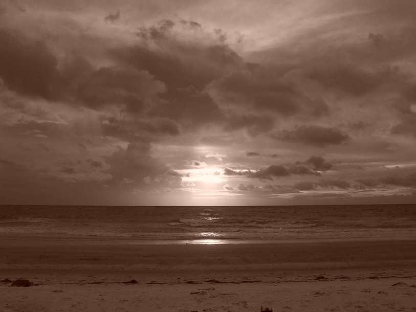 Indian Rocks Beach, FL: sunset on the beach