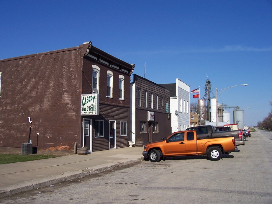 Cabery, IL: Cabery Bar & Grill. This side of Main Street is in Kankakee County.