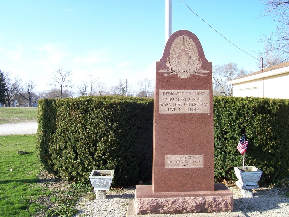 Essex, IL: Dedicated to those who served in all wars that others may live in freedom. Erected by citizens of Town of Essex 1962.