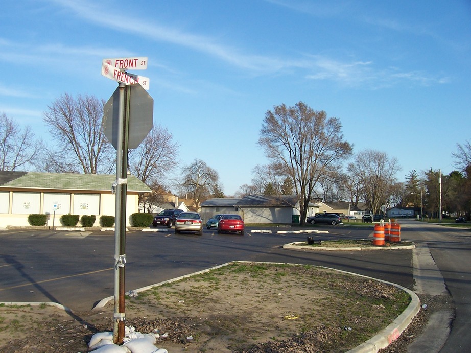 Braidwood, IL: The corner of Front Street and French Street. Dig the red-on-white street markers.