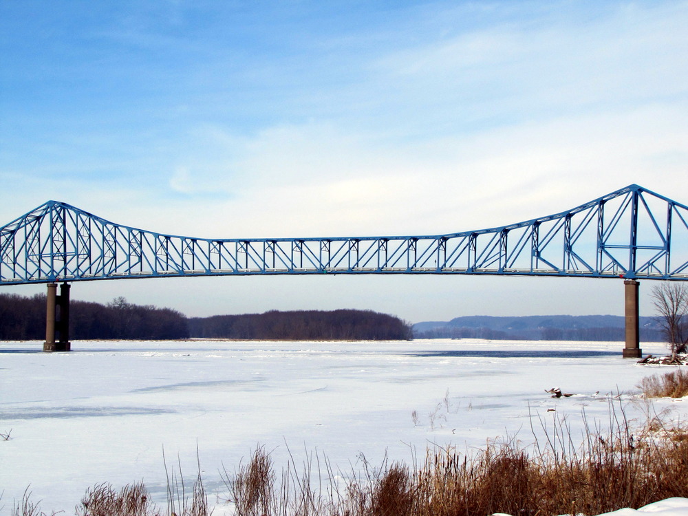 Savanna, IL: Savanna/Sabula Bridge in Winter