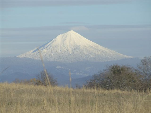 Central Point, OR: Mt. McLoughlin as seen from Central Point