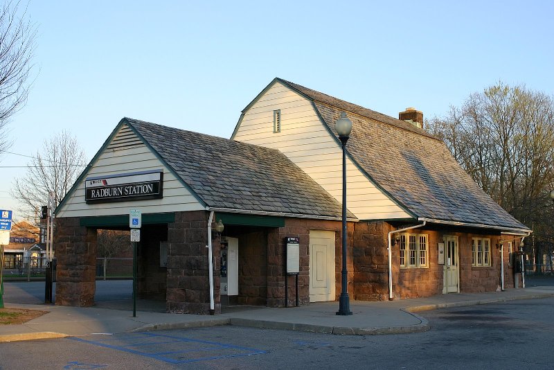 Fair Lawn, NJ Radburn Station in Fair Lawn photo, picture, image (New
