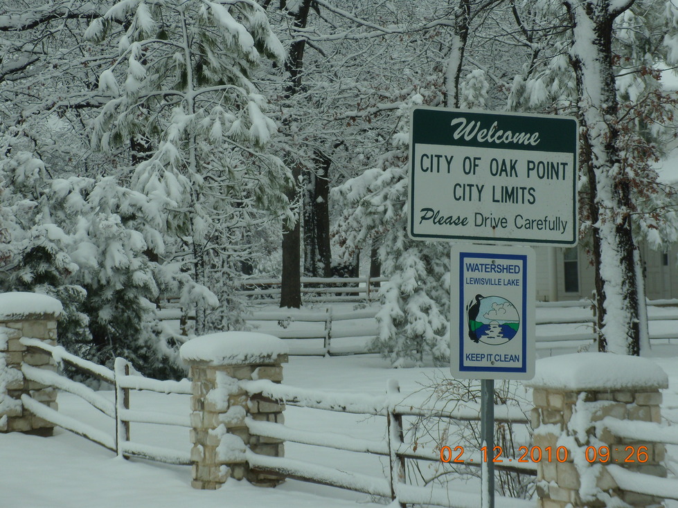 Oak Point, TX: "Welcome to OAK POINT" near record snowfall morning of 12FEB2010