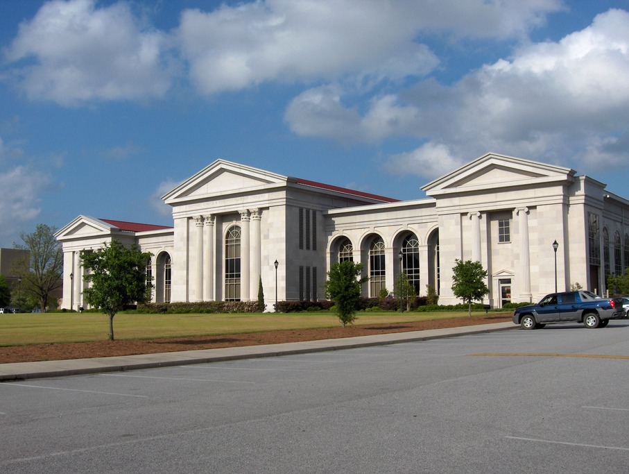 Florence, SC: Dr.'s Bruce and Lee Foundation Library