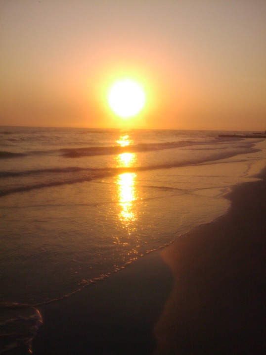 Madeira Beach, FL: Just one of many Amazing Sunsets