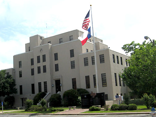 Mount Pleasant, TX: Titus County Courthouse