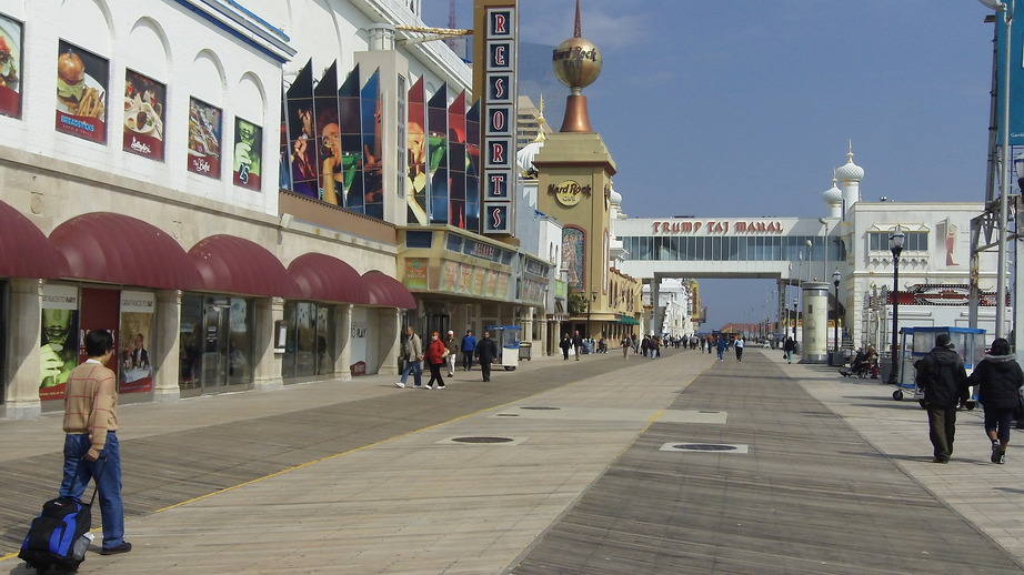 Atlantic City, NJ: Board Walk Stroll