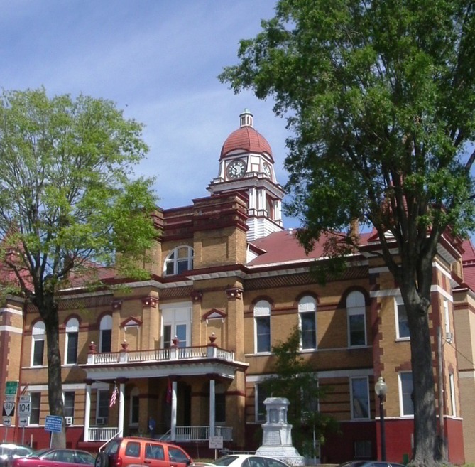 Gibson, TN: The Courthouse in Trenton, TN