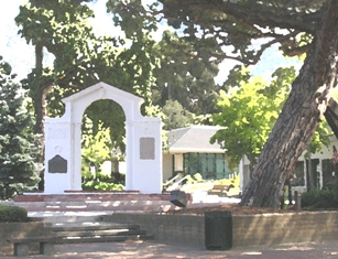Saratoga, CA: Saratoga Memorial
