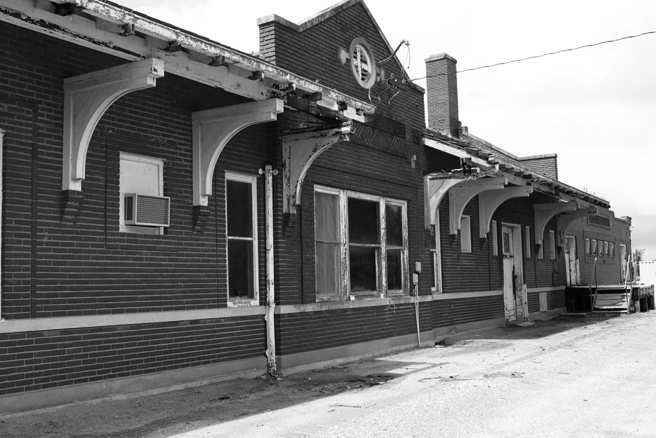 Strong City, KS: Old Train station in Strong City, KS