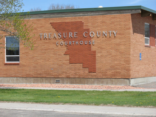 Hysham, MT: Treasure County Court House, Hysham, MT