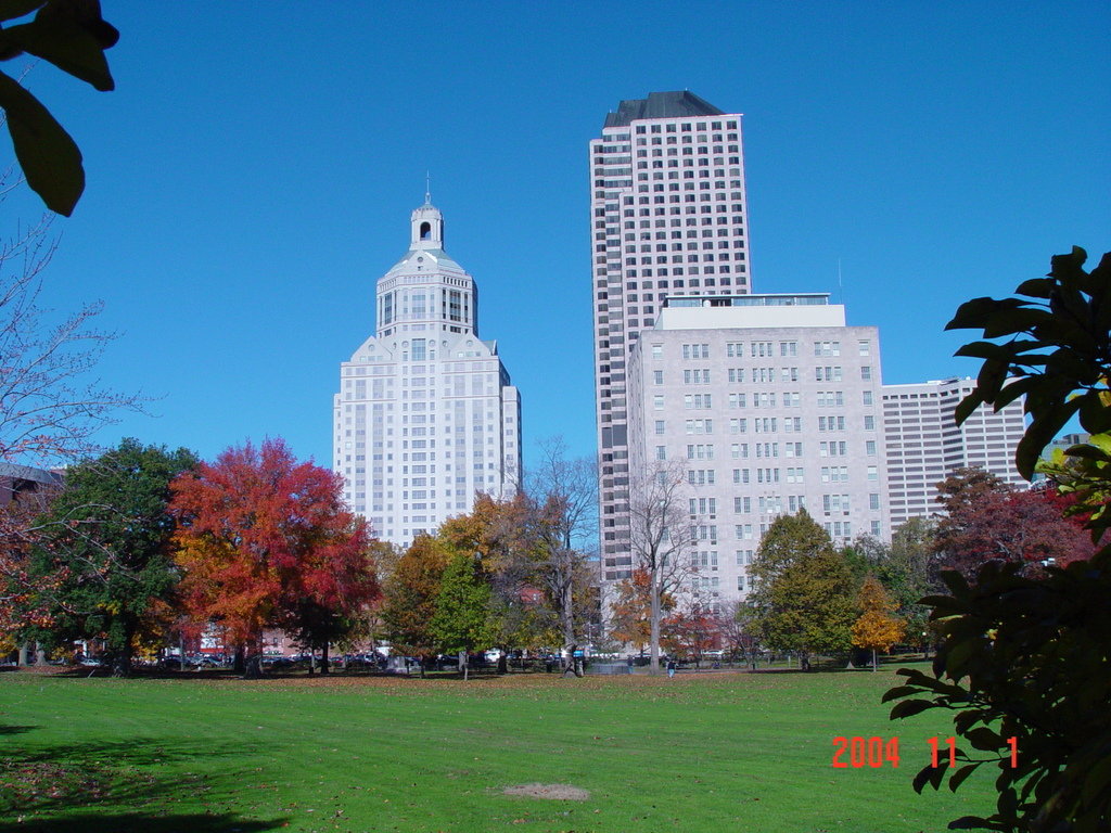 Hartford, CT: In Bushnell Park looking at CityPlace and skyline