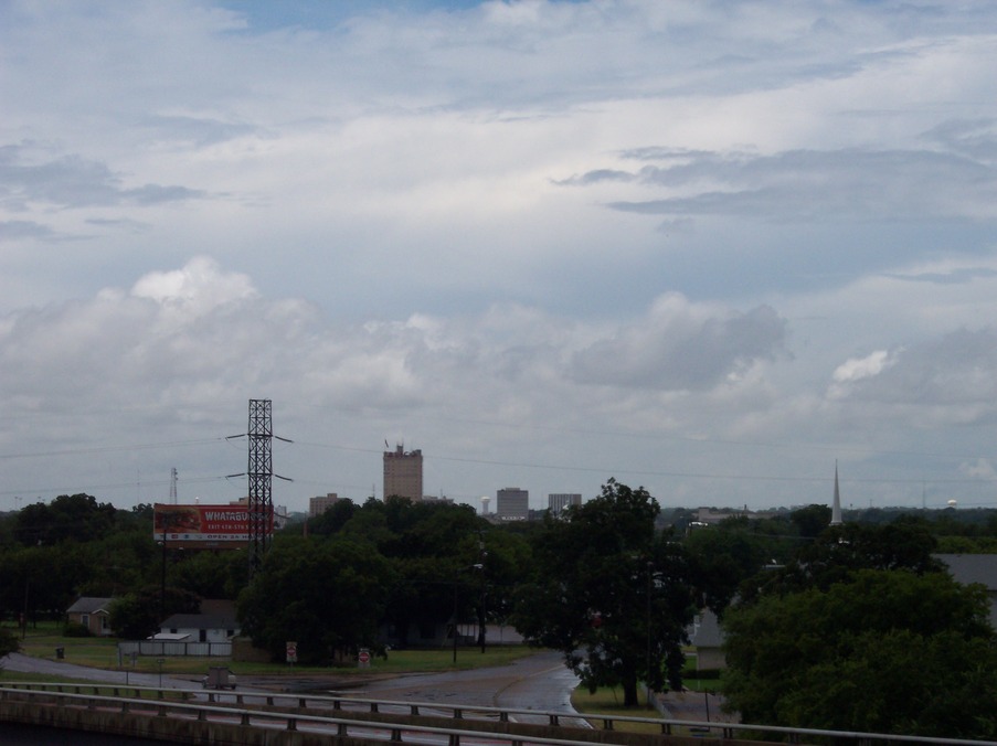 Waco, TX: Downtown Waco from I-35 North (looking south)