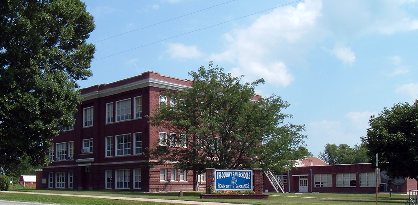 Jamesport, MO: Tri-County School K-12 904 W Auberry Grove St