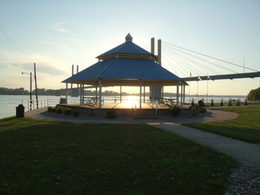 Quincy, IL: Gazebo at Clat Adams Bicentennial Park