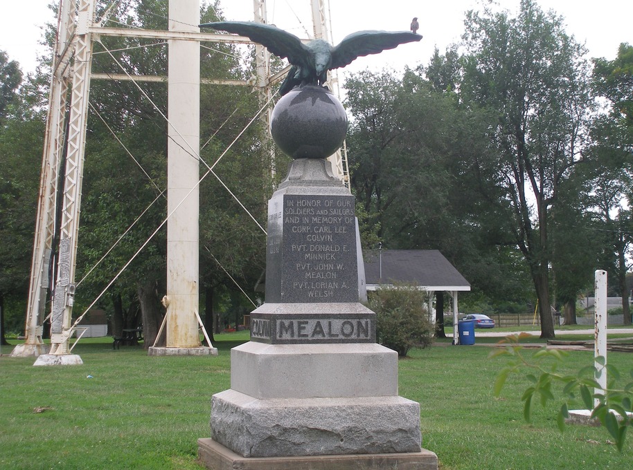 Breckenridge, MO: Memorial in the town park for the soldiers and sailors