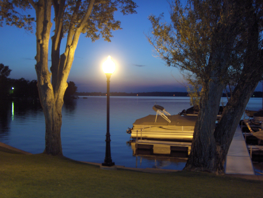 Cadillac, MI: Dusk at Lake Cadillac Cadillac, Michigan