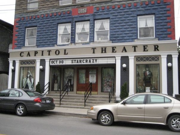 Hancock, NY: Hancock's own Capitol Theater where you can go see live theater at it's best!