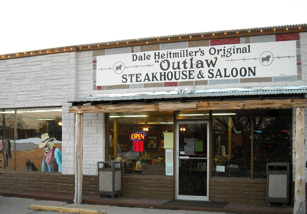 Hubbard, TX Dale Heitmillers on Hwy 31 photo, picture, image (Texas