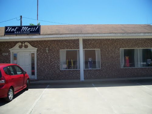 Broken Bow, OK: Fun, unique, fashion-forward clothing and gift boutique located across the street from Kiamichi Chevrolet next to Youngbloods and Creative Techniques Salon