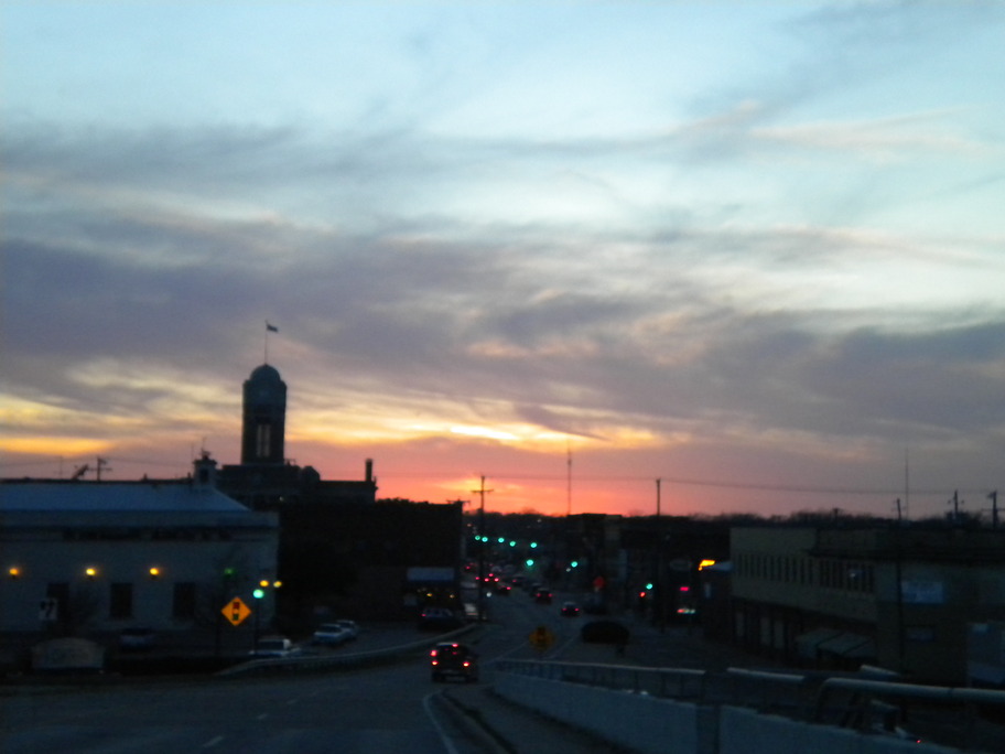 Cleburne, TX: court house sunset