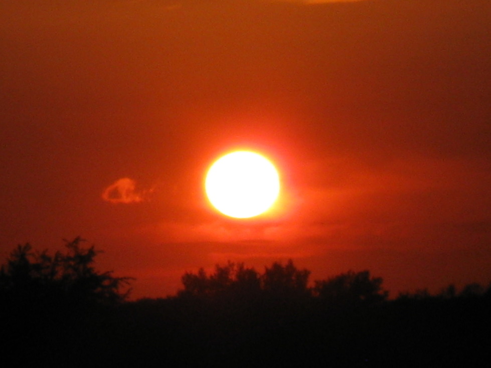 Belle Plaine, MN: Brilliant Summer Sunset in Belle Plaine, MN