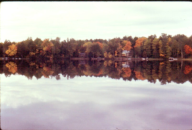 Mercer, WI: Echo Lake reflection