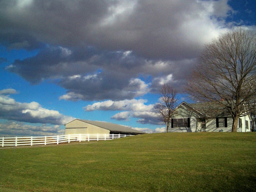 Smithton, IL: Smithton, IL. House and Barn