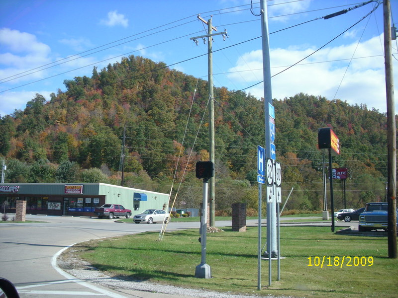 Morehead, KY: on 32 coming up to US60 intersection in Morehead, Ky Beautiful view of color change on the hills