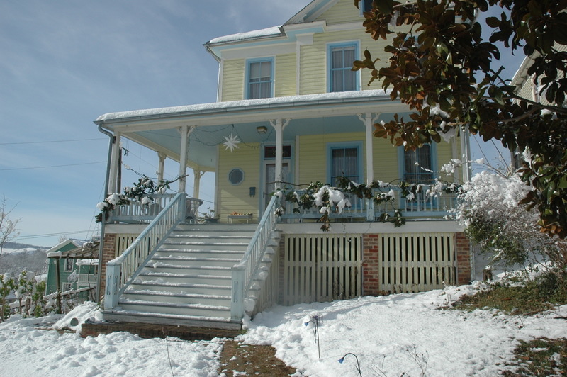 Staunton, VA: December 6, 2009 224 Fayette Street