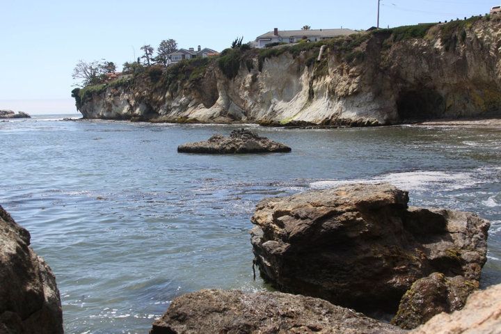 Nipomo, CA: nearby shell beach