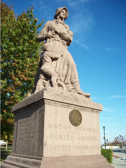 Vandalia, IL: A monument to Pioneer mothers